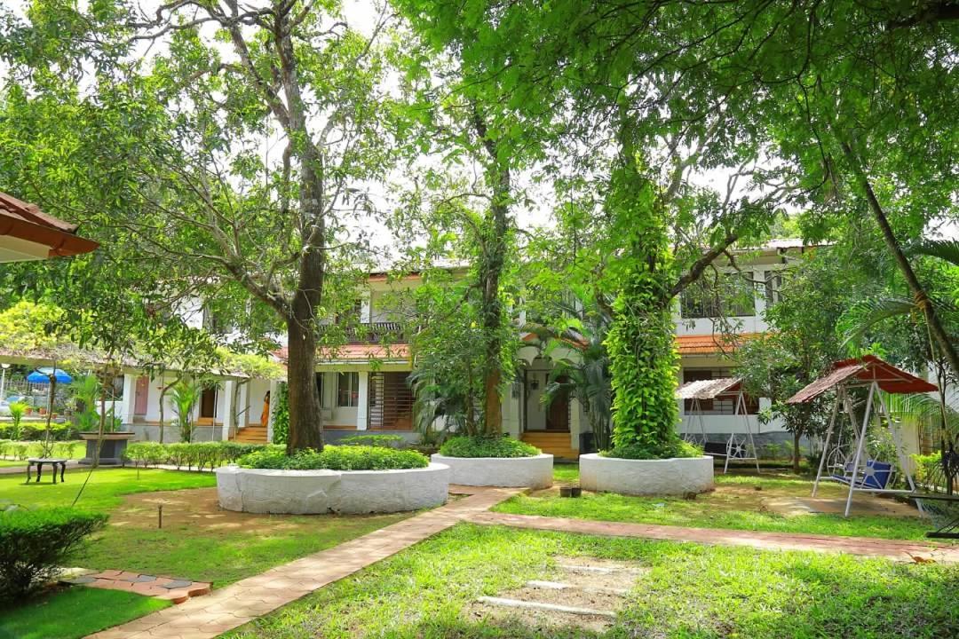 Ayuryogashram Heritage Thrissur Exterior photo